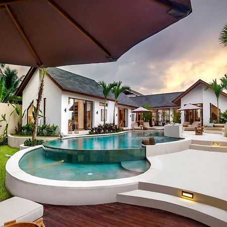 Villa Crystal Lagoon By Balisuperhost Ubud  Exterior photo